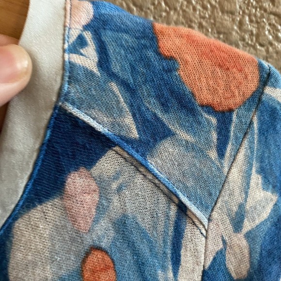 Anthropologie Meadow Rue Linen Fields Swing Top Blue Floral Asymmetric boho art - Picture 7 of 12